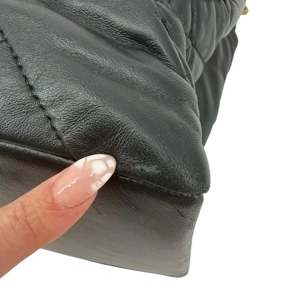 Kurt Geiger XXL Kensington Black Quilted Leather Eagle Gold Chain Shoulder Bag - Picture 16 of 16